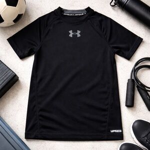Under Armour Boys Athletic Shirt Black UPF30 Short Sleeve Performance Size Small